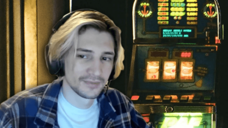 xQc Acknowledged That Streaming Gambling Content on Twitch Was “Wrong”
